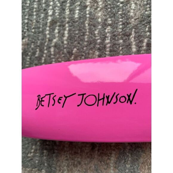 Betsy Johnson Hot Pink Shiny Glasses Case - Picture 4 of 7
